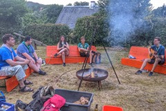 Lagerfeuer und Pfadfinderlieder